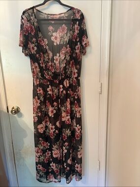 Floral V-Neck Sheer Maxi Kimono with Pink Blooms
